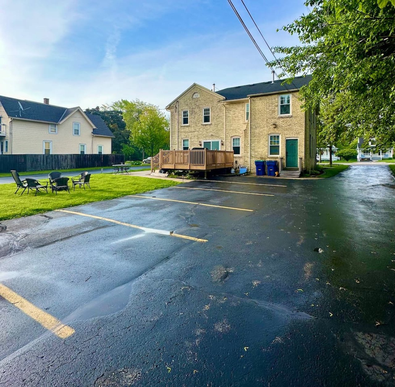 There's plenty of off-street parking out back