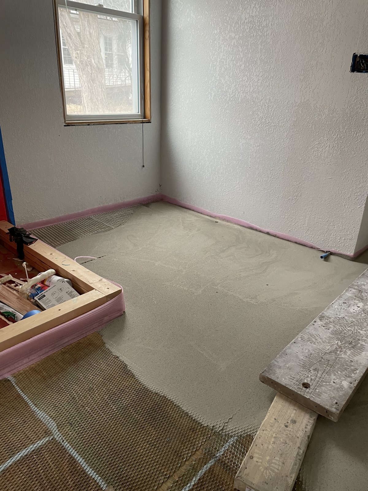 Feb 2022 · Prepping the large bathroom floors